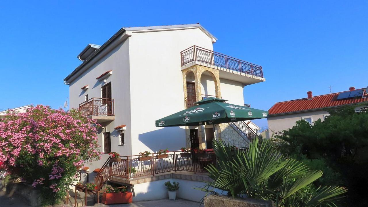 Apartments Kamelija Malinska Exteriér fotografie