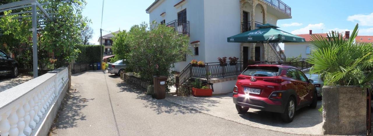 Apartments Kamelija Malinska Exteriér fotografie