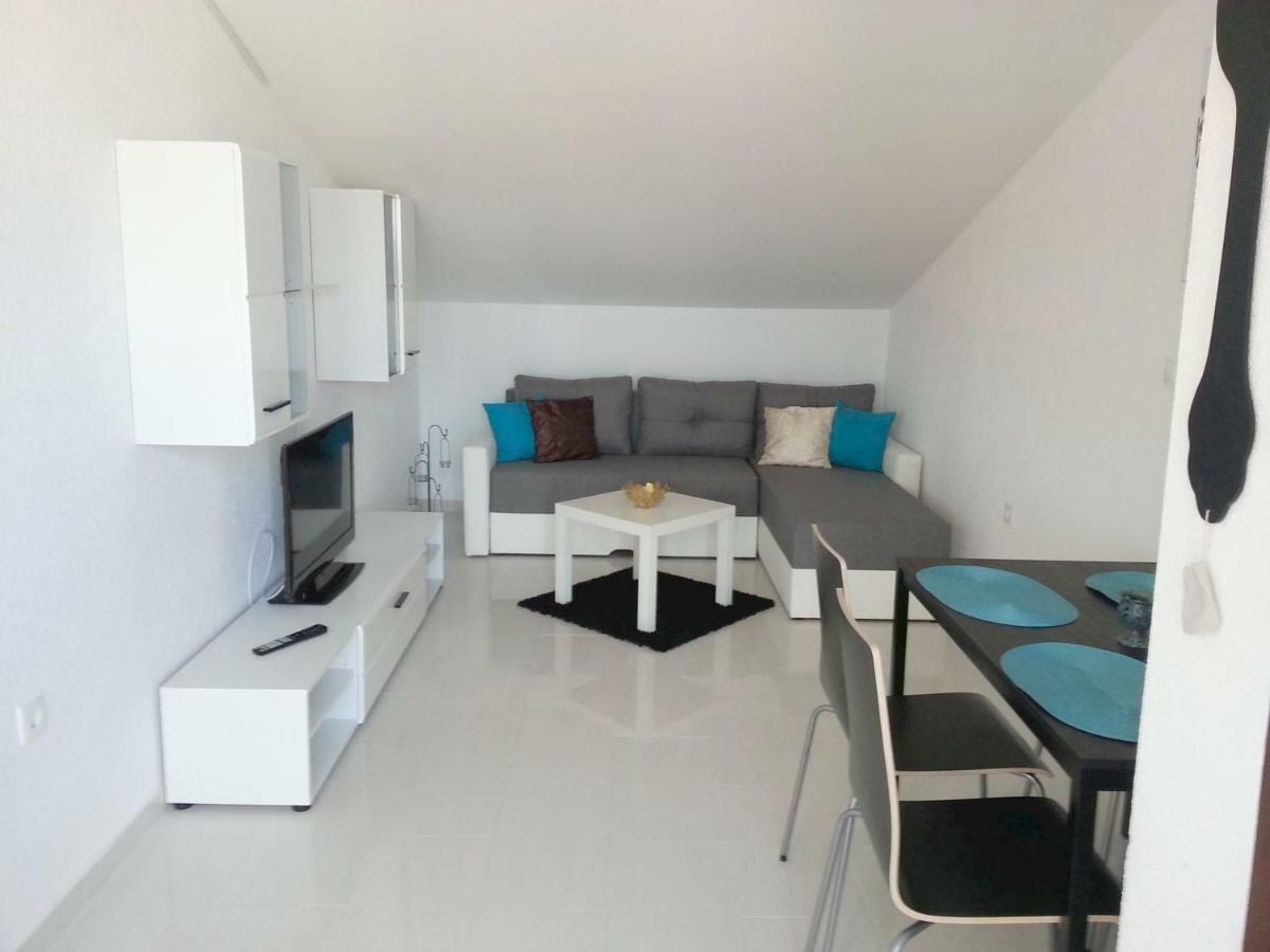 Apartments Kamelija Malinska Exteriér fotografie